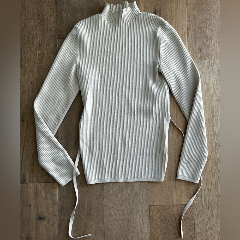 Aritzia Sculpt Knit Tie-Back